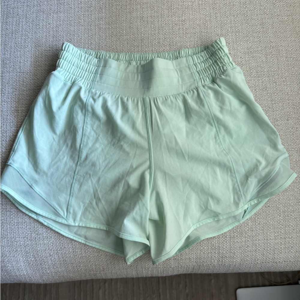 Lululemon Hotty Hot High Rise Short. 4in seam. Size 4